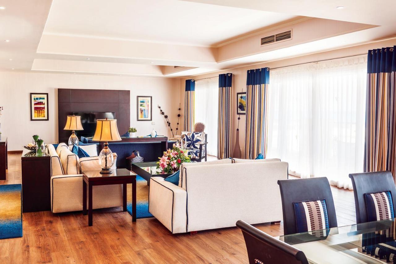 Rixos Alamein - Full Board Plus El Alamein Ngoại thất bức ảnh A suite at the hotel