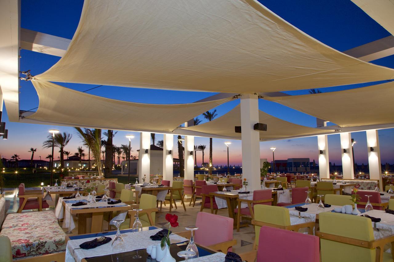 Rixos Alamein - Full Board Plus El Alamein Ngoại thất bức ảnh Restaurant at the hotel