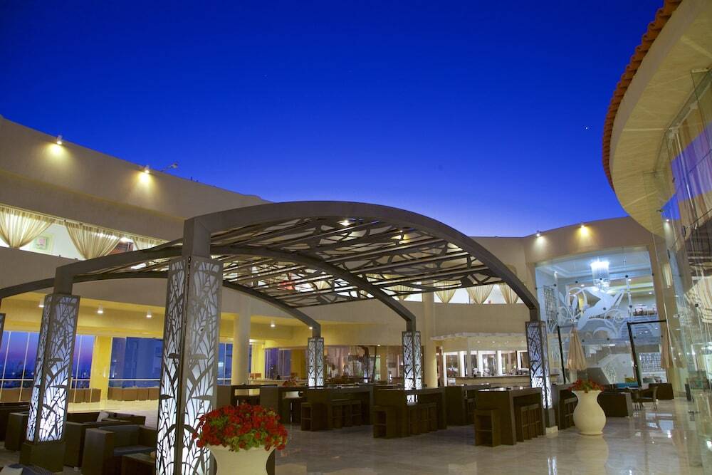 Rixos Alamein - Full Board Plus El Alamein Ngoại thất bức ảnh The interior of the hotel